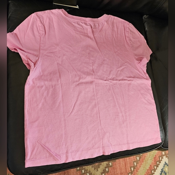Universal Thread Dahlia Pink Short Sleeve T-Shirt Size Medium New With Tags - Picture 6 of 9